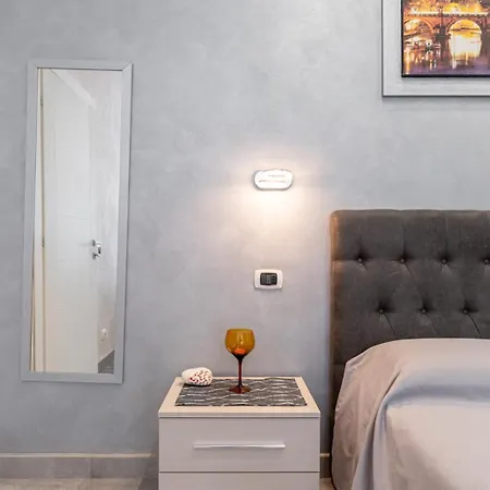 Giulia's House Апартаменты Рим
